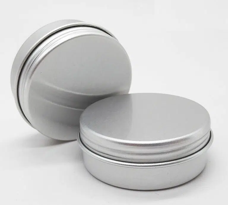 Aluminum tins are offered as one of the great packaging solutions for every kind. Aluminum can be a very good choice for packaging products because it is environment-friendly, lightweight (making the tin box easy to carry around), durable as a sturdy material, recyclable, rustproof (ensuring long-lasting use), non-reactive with the filling products (ensuring the contents of the metal box are not affected), and easily customizable, which can be customized with different designs, colors, and finishes to fit your preference.