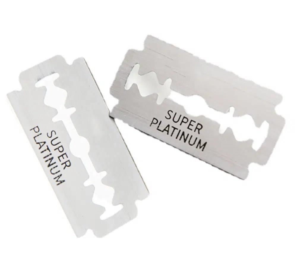 Currently, there are 4 different materials of razor blades in the market, stainless steel, carbon steel, platinum coated, and ceramic. Most of our razor blades are made of stainless steel because of its durability, rust resistance, and sharpness retention. To select the most suitable razor blade for the safety razor, you can consider the sharpness of the blade, the skin sensitivity of your consumers, and the shaving technique. It's a good idea to try out a few different samples to see which one works best for your target markets.