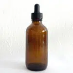 Boston rounds have a rounded shoulder and rounded base, making them popular in personal care packaging but also appropriate for applications in other industries (house care, pharmacy products). The dropper has a glass tube and rubber bulb ideal for dispensing essential oils, skincare, and chemical products.