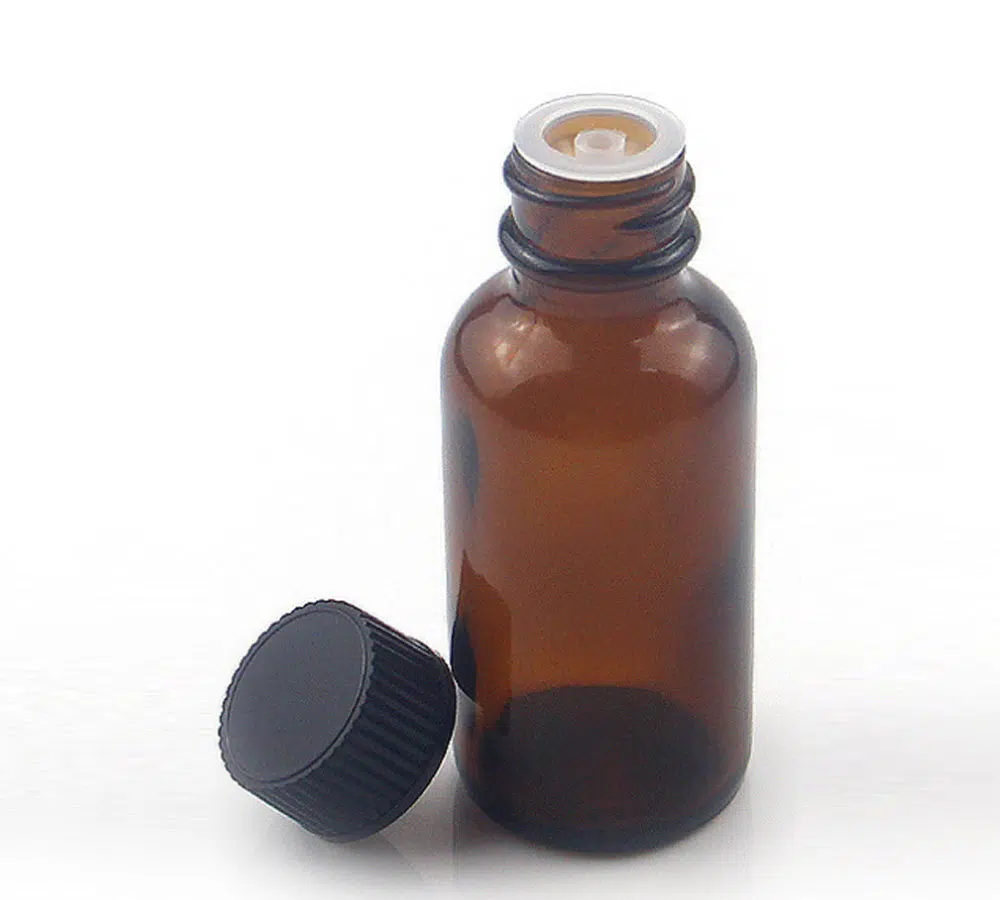 Boston rounds have a rounded shoulder and rounded base, making them popular in personal care packaging but also appropriate for applications in other industries (house care, pharmacy products). The dropper has a glass tube and rubber bulb ideal for dispensing essential oils, skincare, and chemical products.