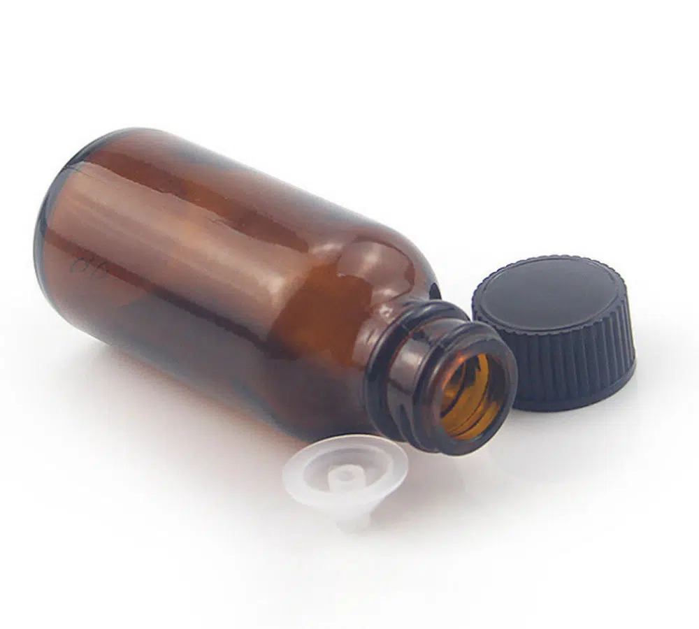 Boston rounds have a rounded shoulder and rounded base, making them popular in personal care packaging but also appropriate for applications in other industries (house care, pharmacy products). The dropper has a glass tube and rubber bulb ideal for dispensing essential oils, skincare, and chemical products.