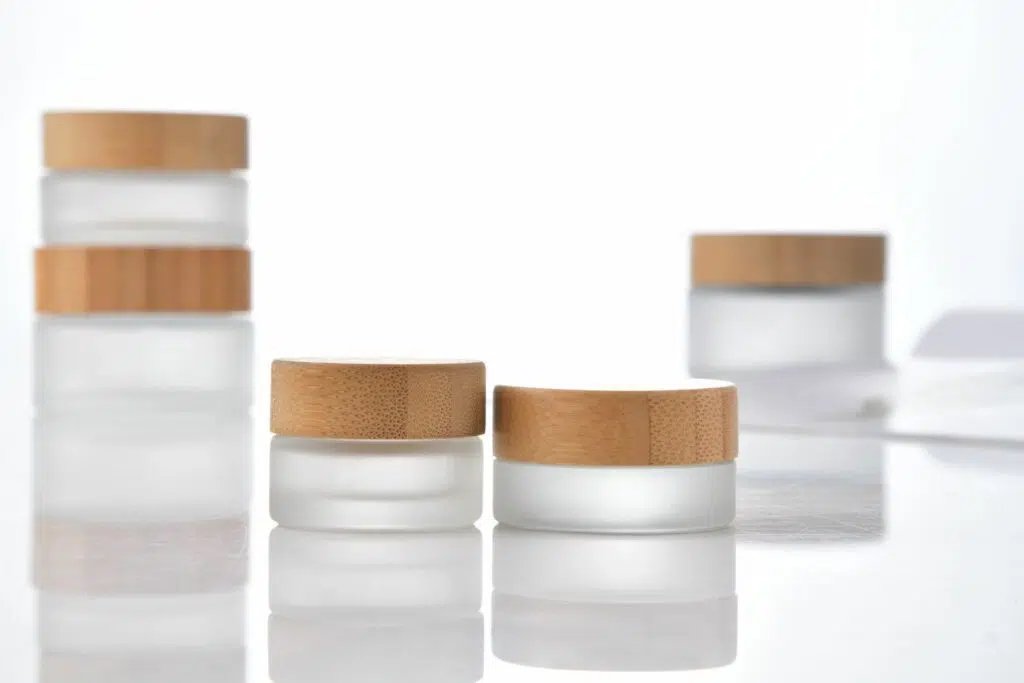 cosmetic glass jars with bamboo cap and lids